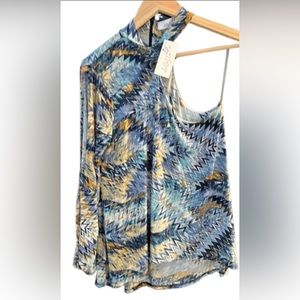 NWT Lu Bella Kimono Sleeve Navy and Tan colors.